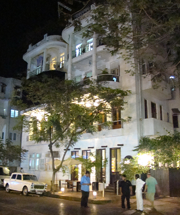 Apollo Bunder is home to prime residential property. A 150sqm apartment in this building is about USD5million. 